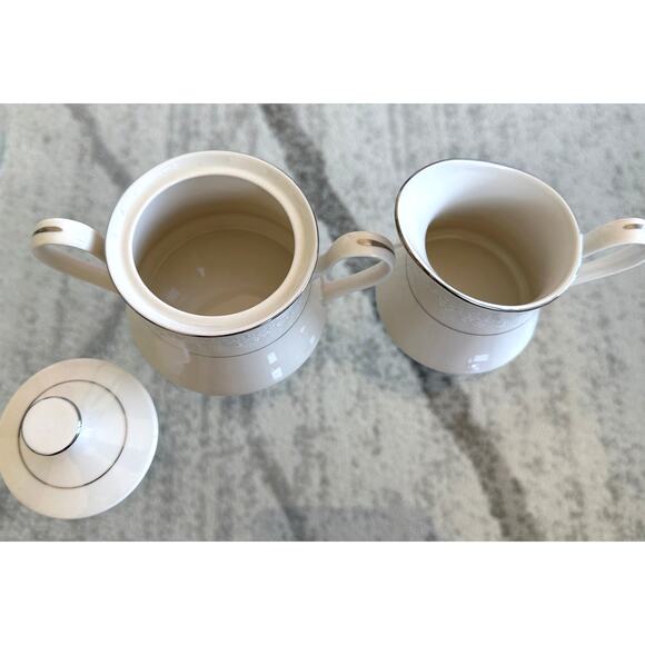 Ivory Fantasy Japan Creamer Sugar Bowl Set White Lace - Picture 3 of 5